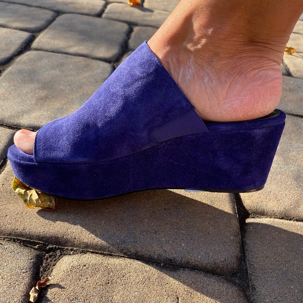 NWT Stuart Weitzman Mule Train Suede Wedge - Picture 3 of 11